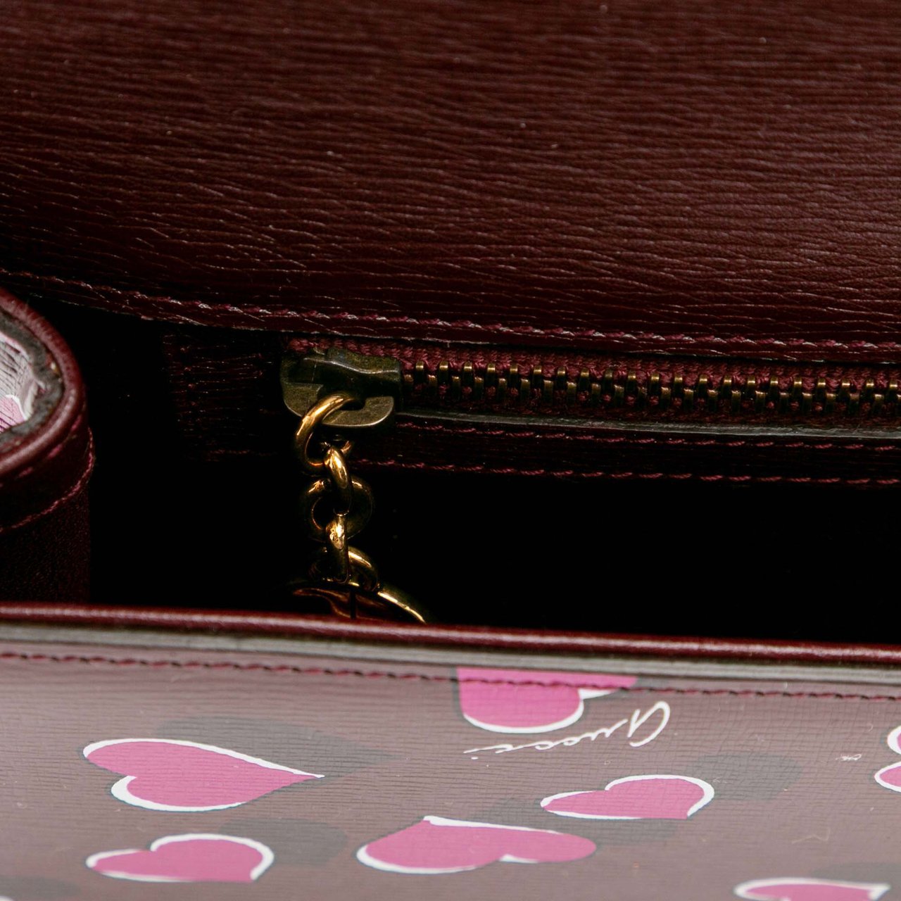 Gucci Leather Heartbeat Clutch Rood