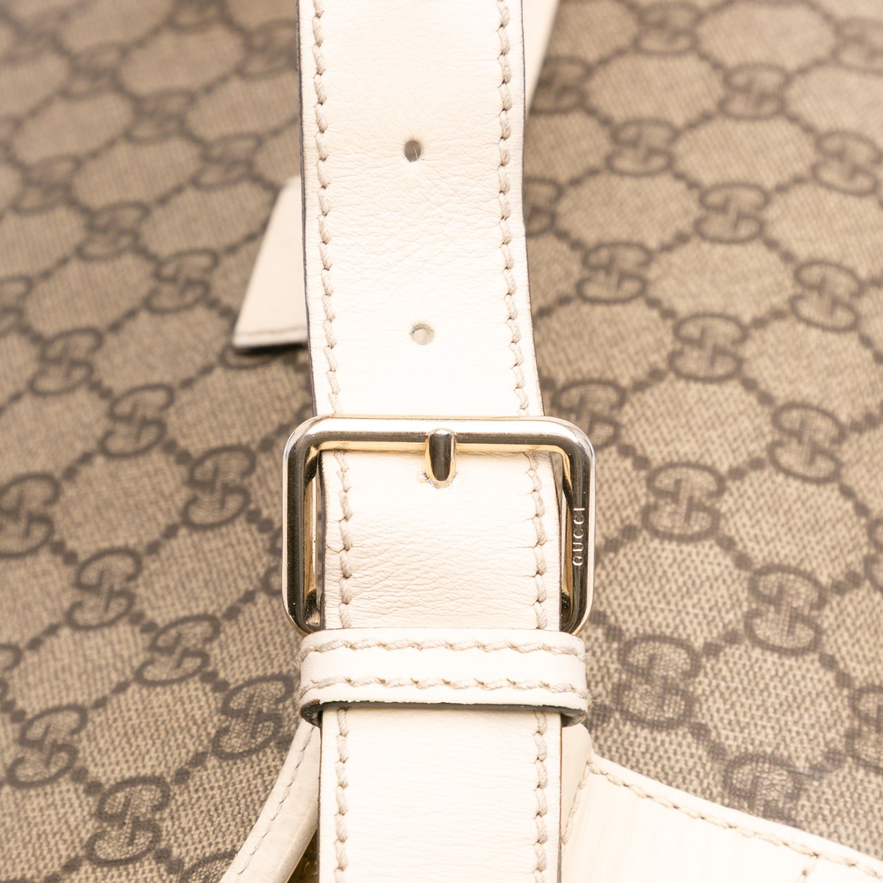 Gucci GG Supreme Crossbody Bruin