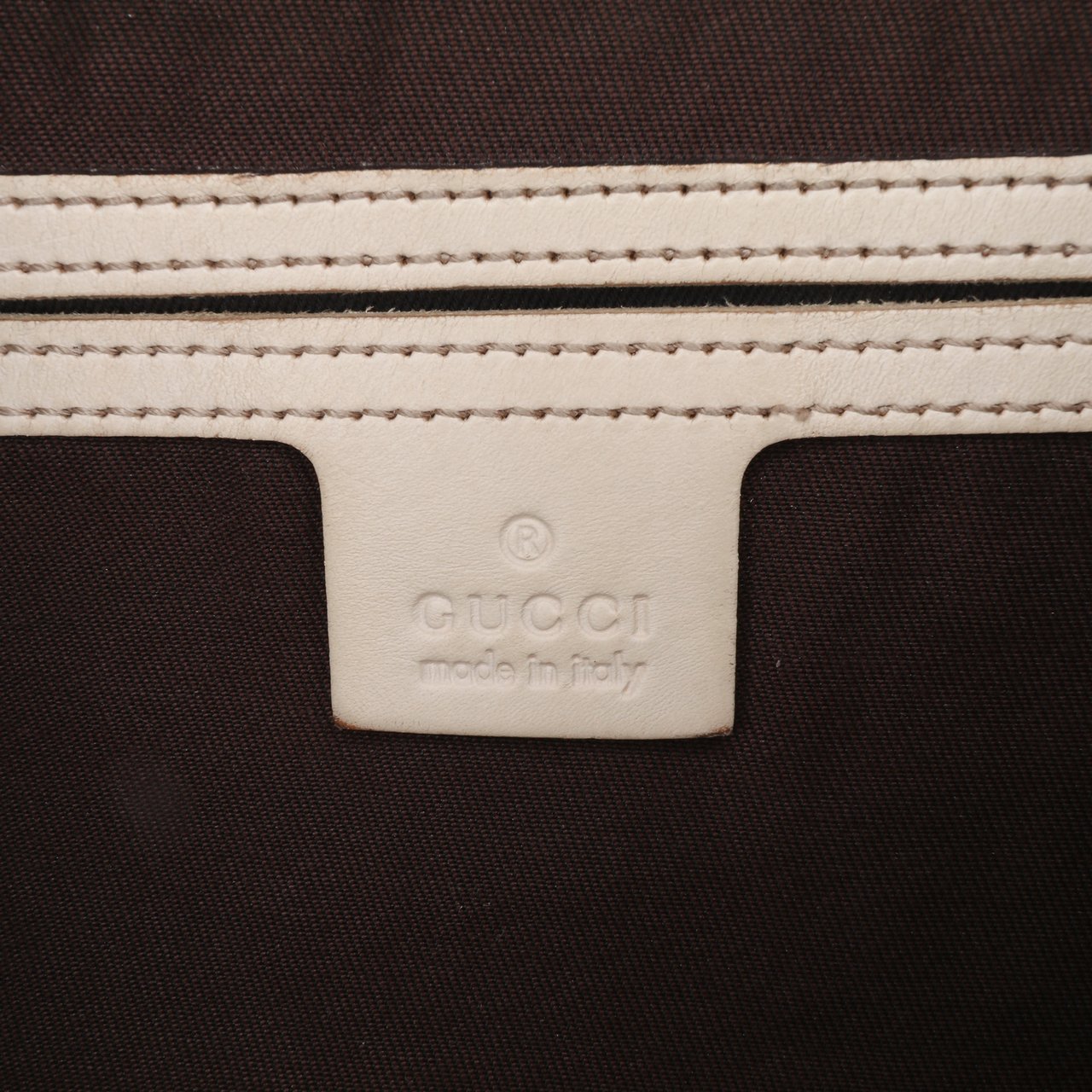 Gucci GG Supreme Crossbody Bruin