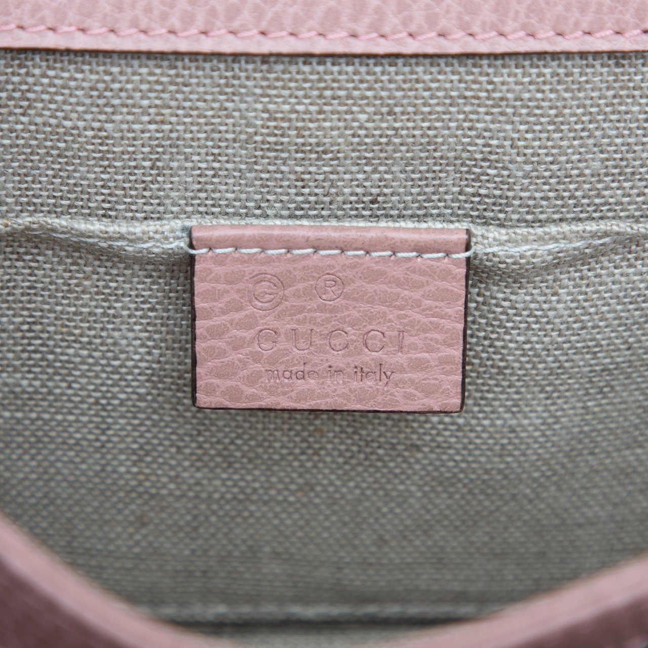 Gucci Small Dollar Calfskin Interlocking G Crossbody Roze