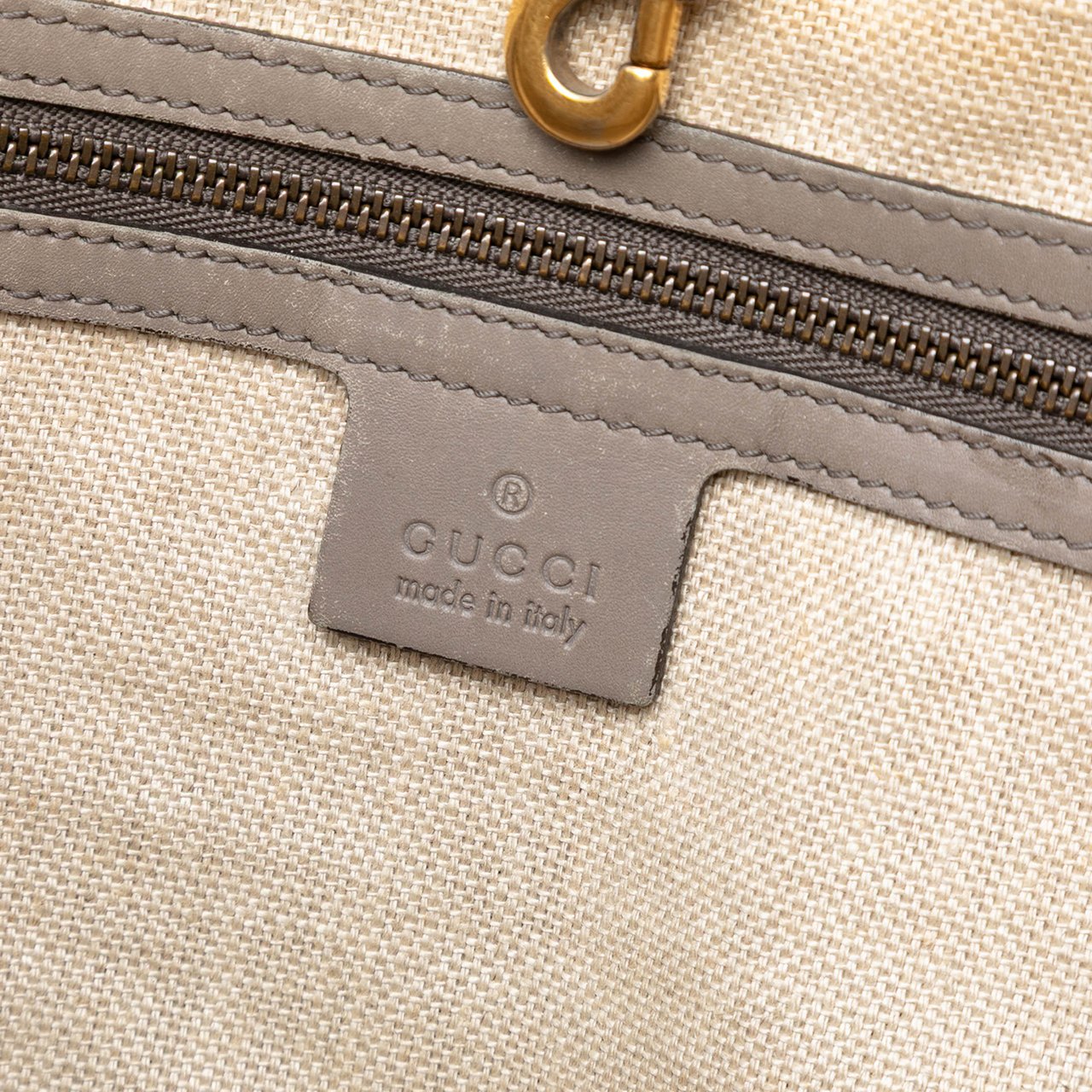 Gucci Large Microguccissima Brogue Duilio Tote Bruin