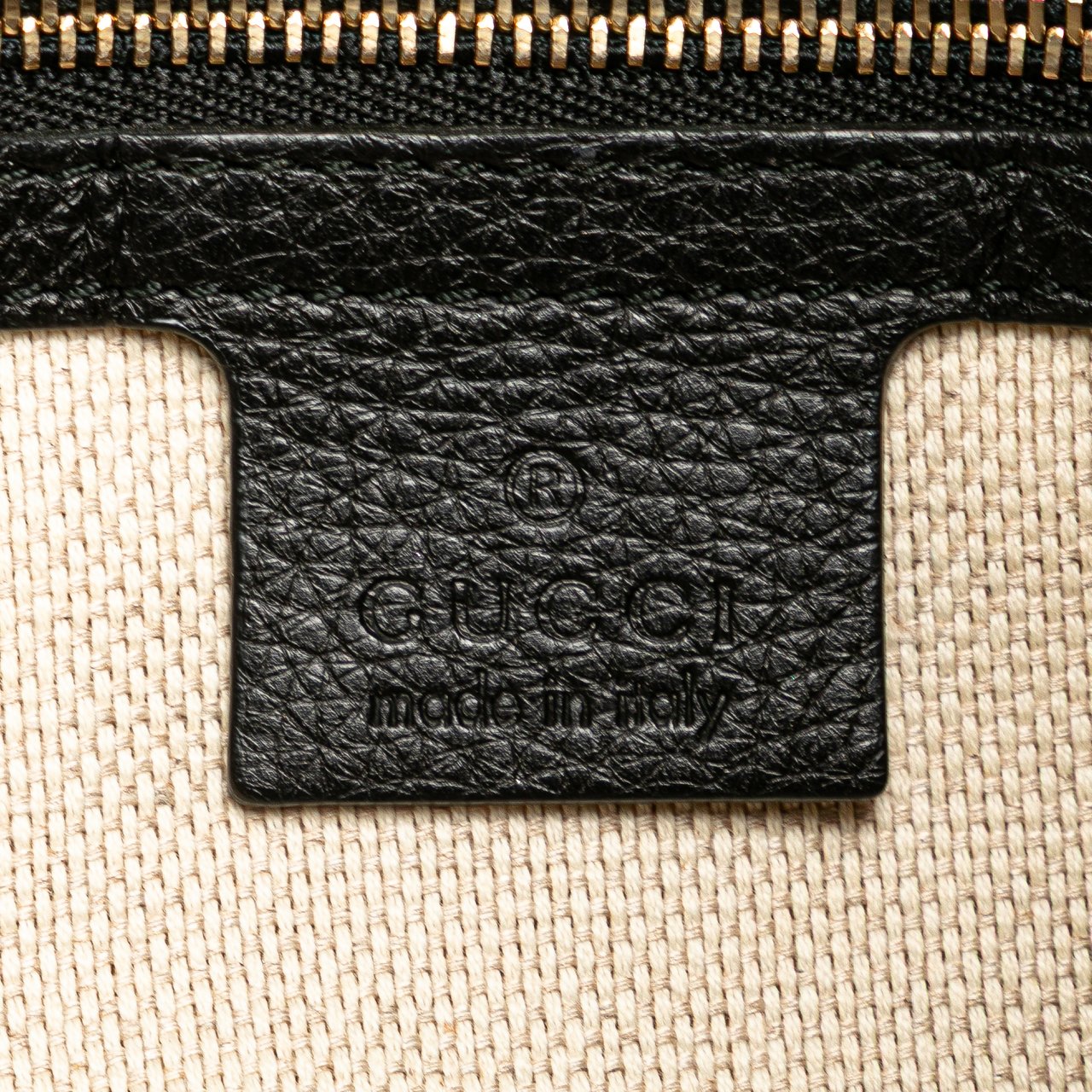 Gucci Medium Leather Soho Chain Tote Zwart