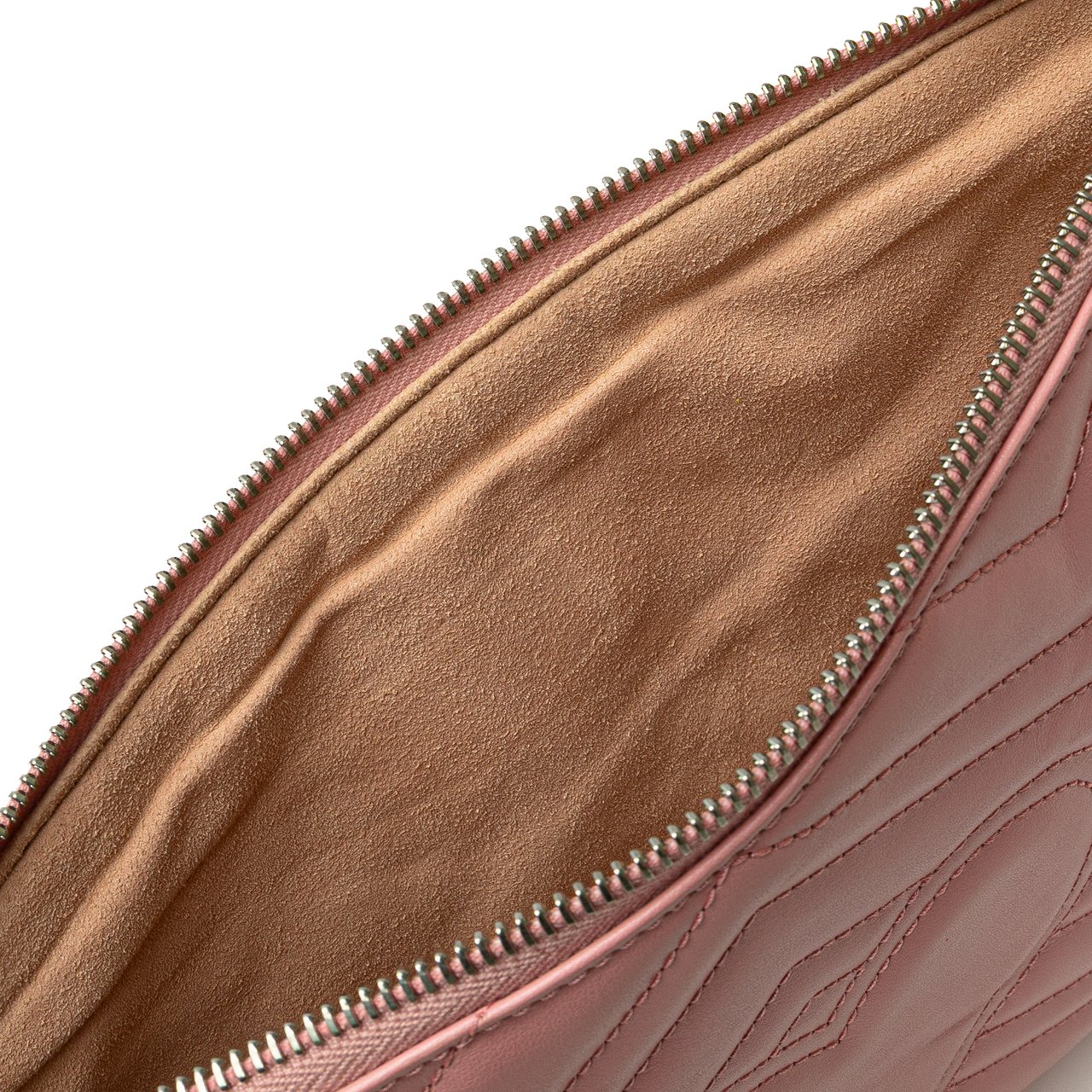 Gucci GG Marmont Matelasse Leather Clutch Roze