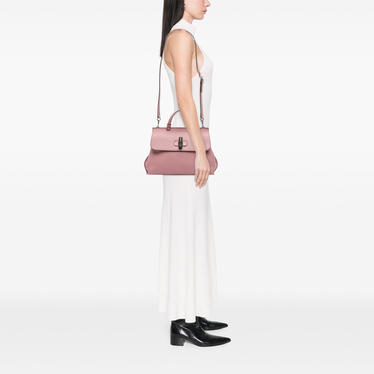 Gucci Medium Leather Bamboo Daily Satchel Roze