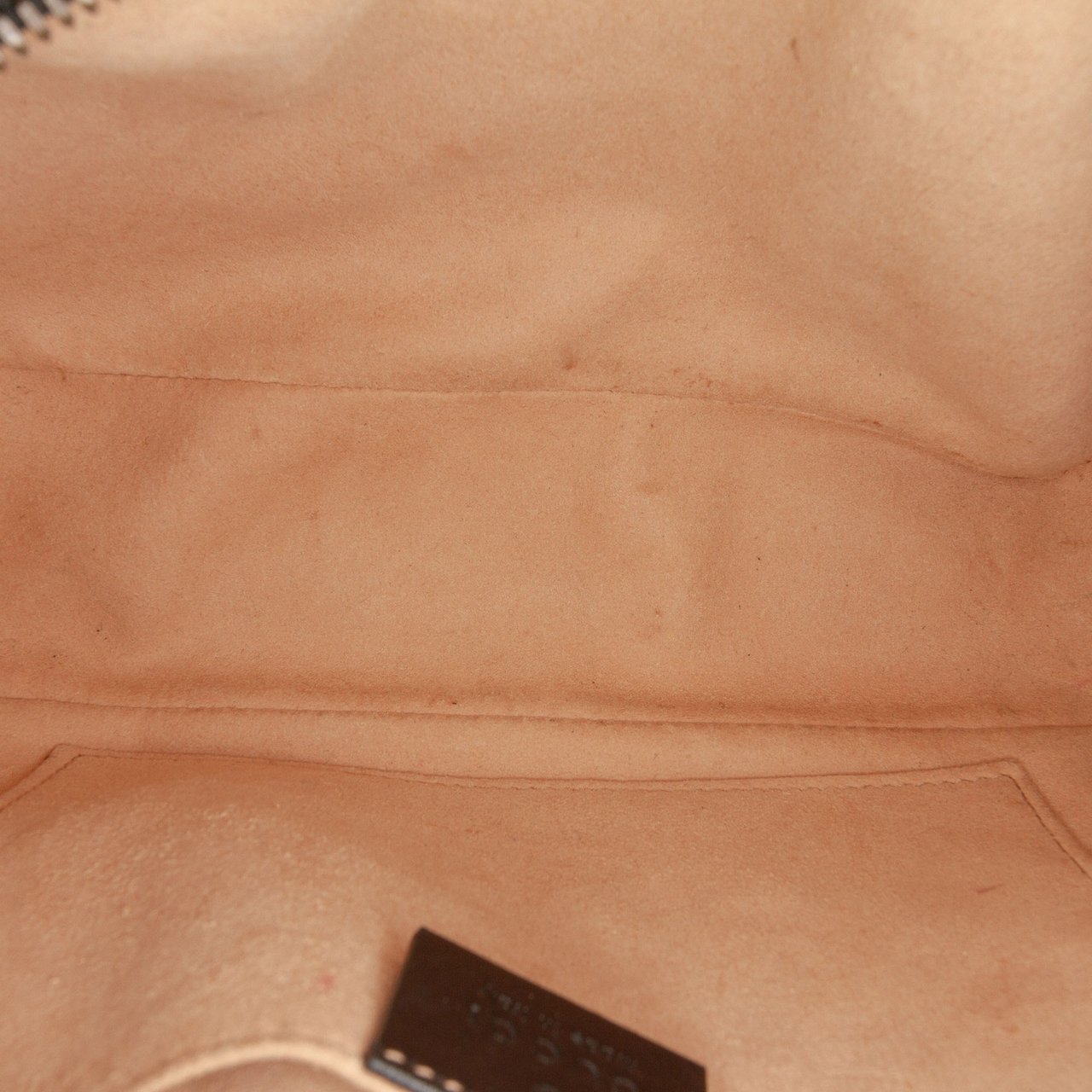 Gucci Small GG Marmont Matelasse Leather Crossbody Zwart