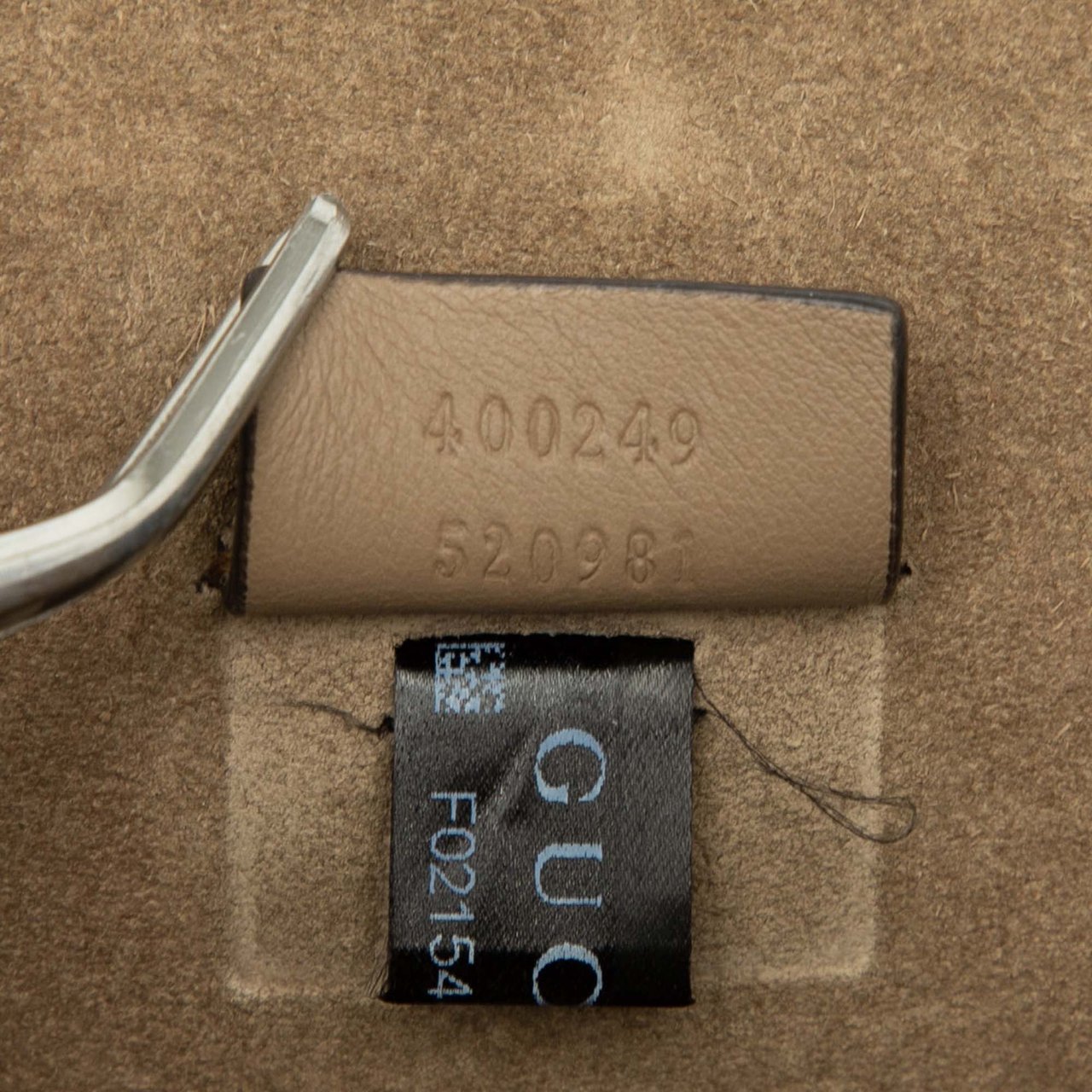 Gucci Medium GG Supreme Dionysus Shoulder Bag Bruin