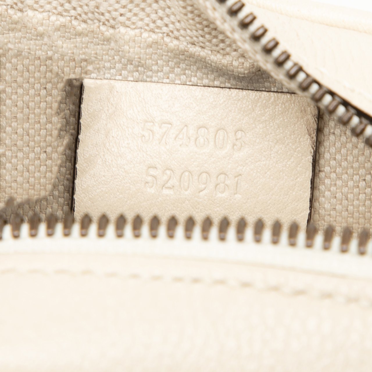 Gucci Mini Grained Calfskin Logo Crossbody Wit