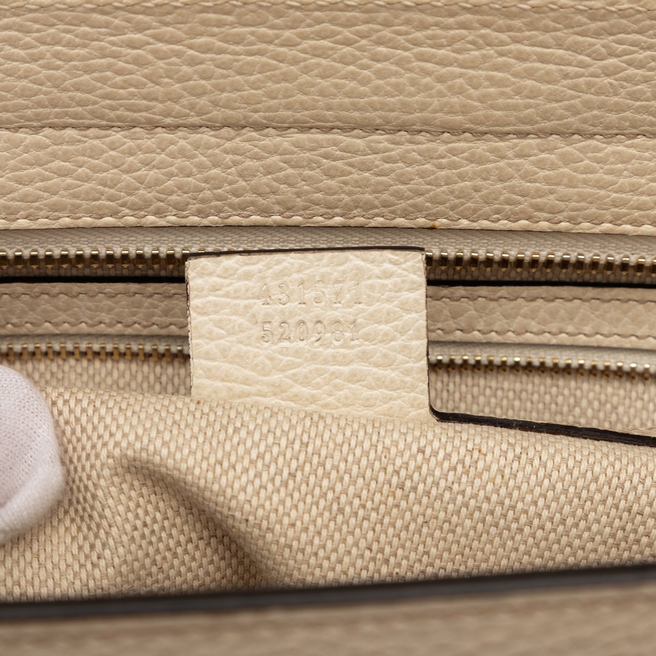 Gucci Medium Leather Soho Satchel Wit