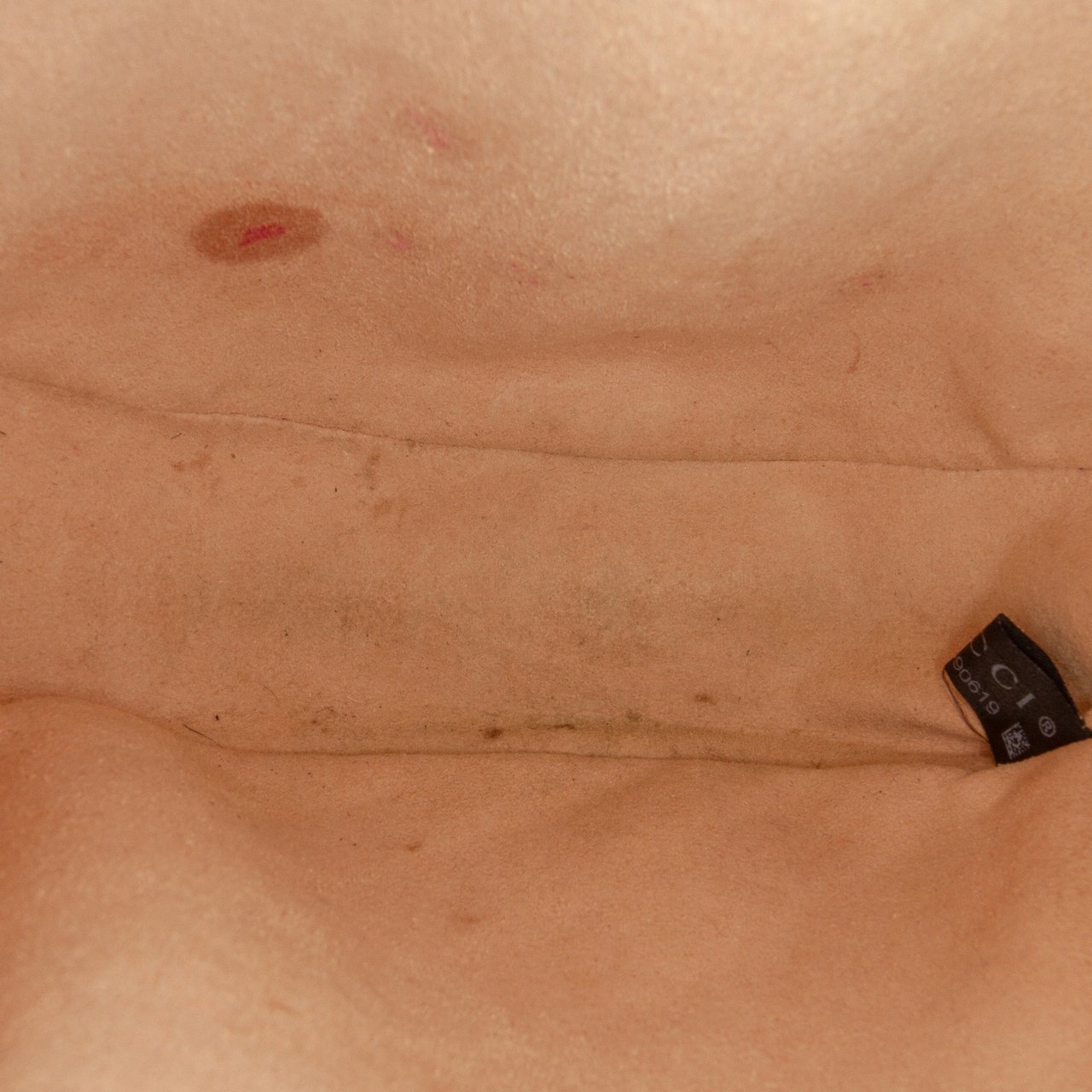 Gucci Mini GG Marmont Matelasse Leather Torchon Round Crossbody Zwart