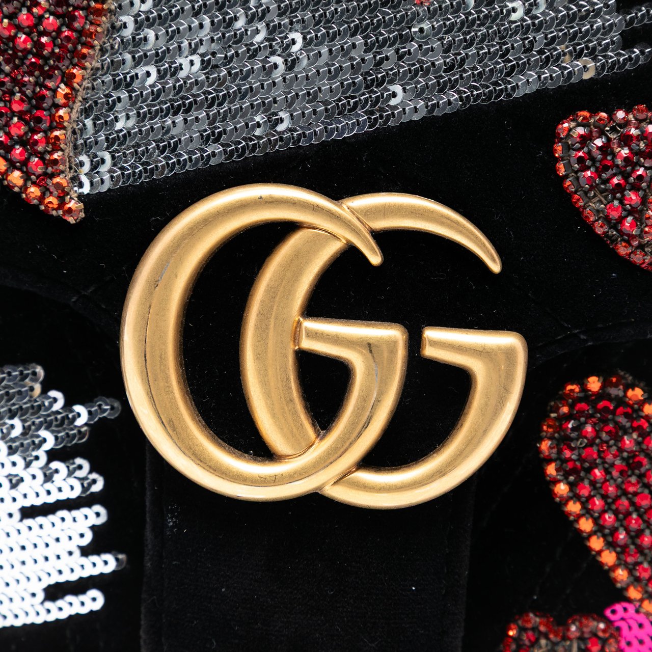 Gucci Medium GG Marmont Matelasse Velvet Sequin Embellished Shoulder Bag Zwart