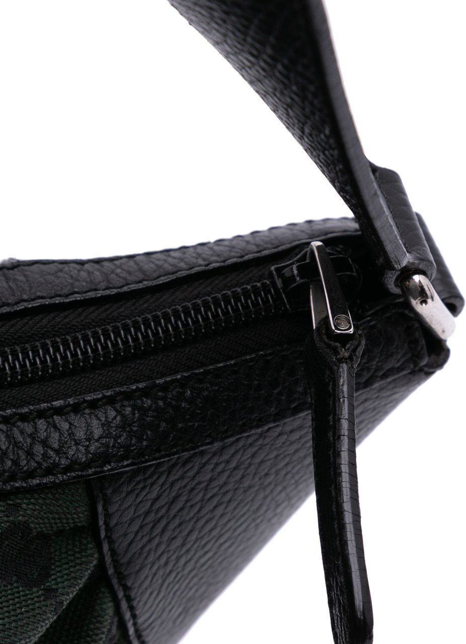 Gucci Large GG Canvas Half Moon Hobo Groen