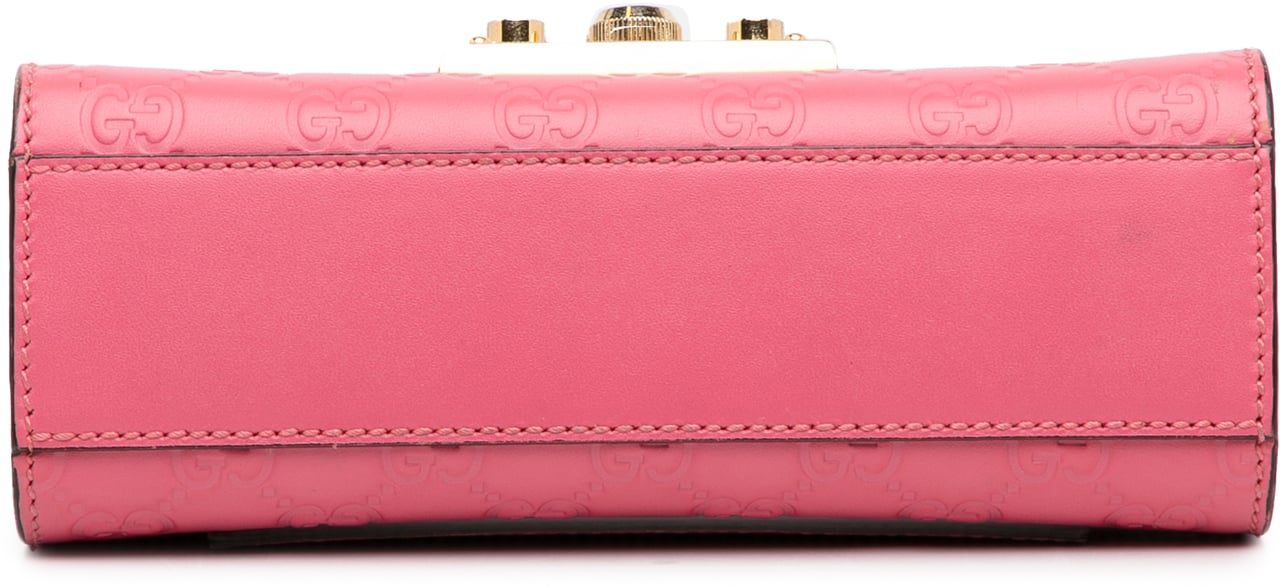 Gucci Small Guccissima Padlock Crossbody Roze