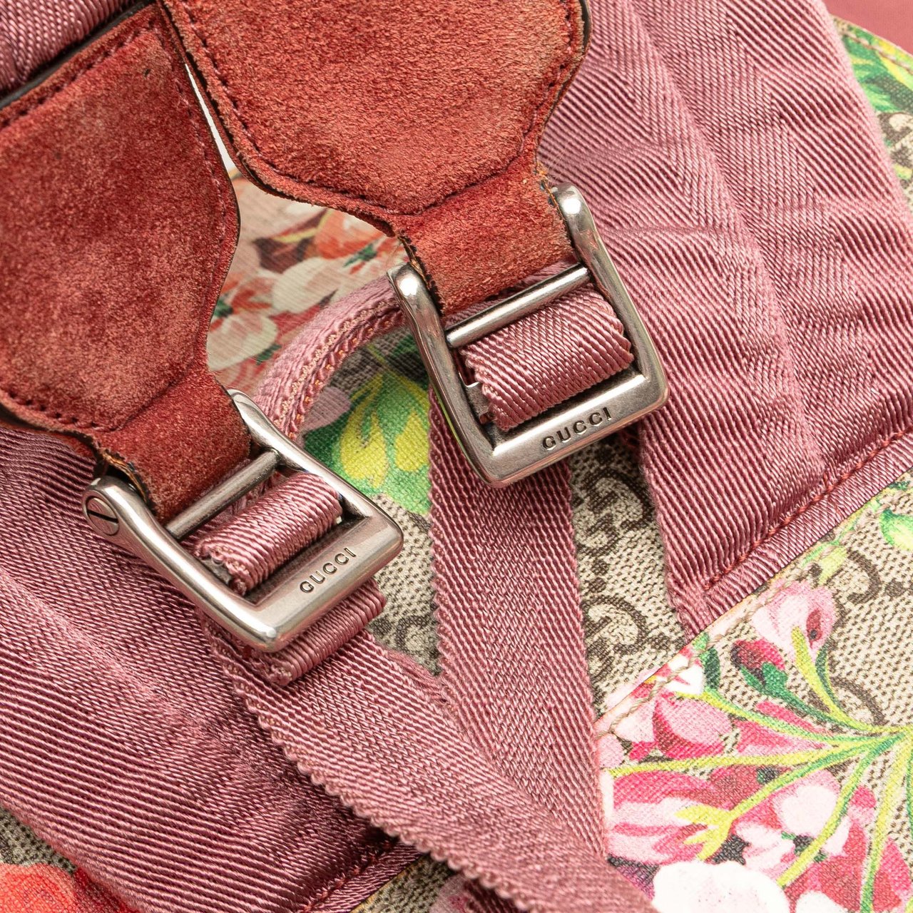 Gucci Small GG Supreme Blooms Single Buckle Backpack Bruin