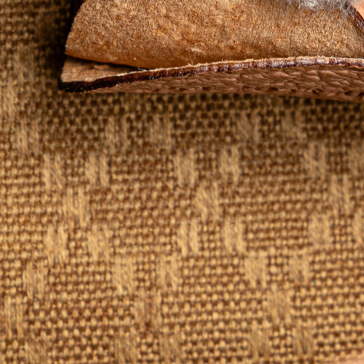Gucci Suede Bamboo Backpack Bruin