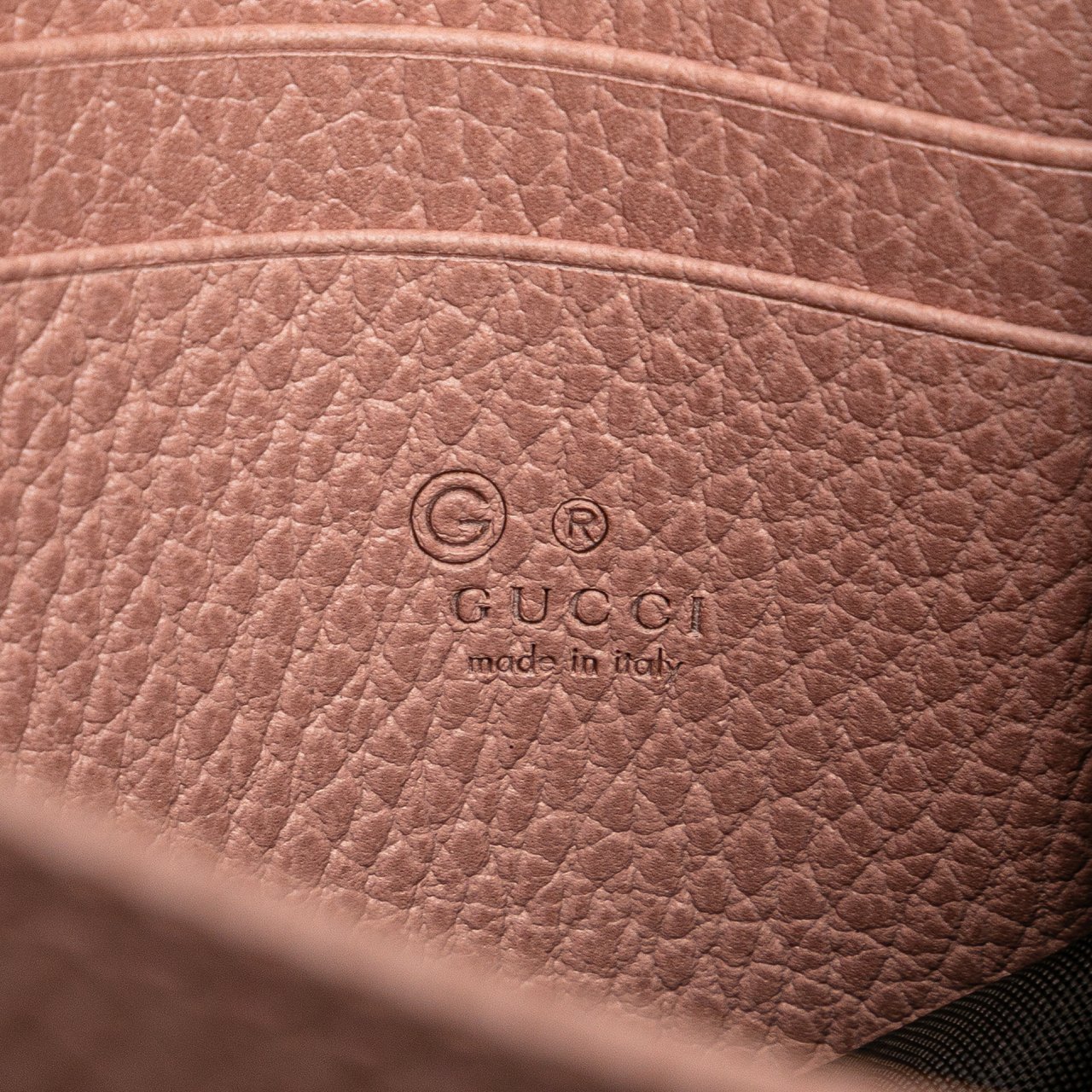 Gucci Interlocking G Dollar Wallet on Chain Roze