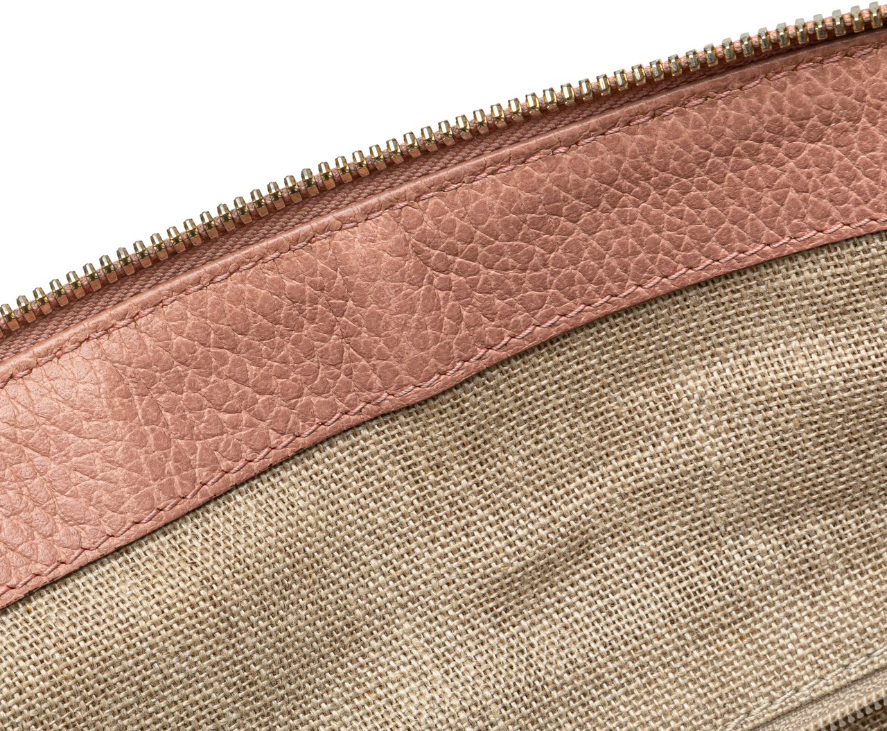 Gucci Medium Leather GG Charm Dome Satchel Roze