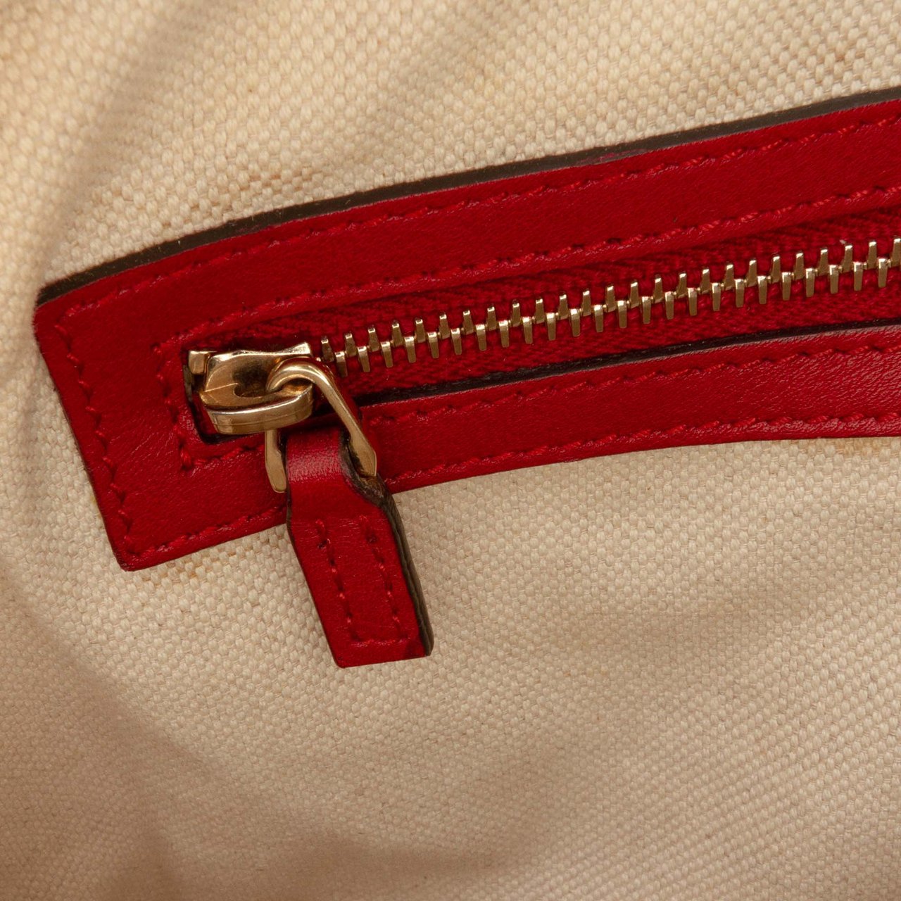 Gucci Medium Microguccissima Patent Nice Dome Satchel Rood