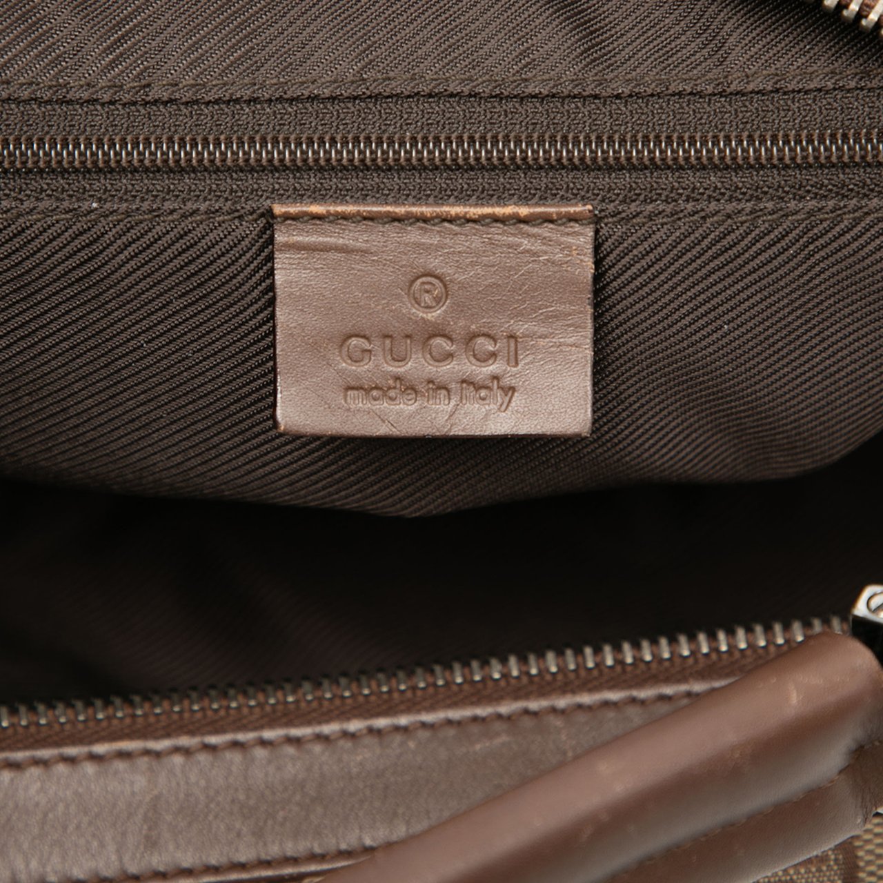 Gucci GG Canvas Shoulder Bag Bruin