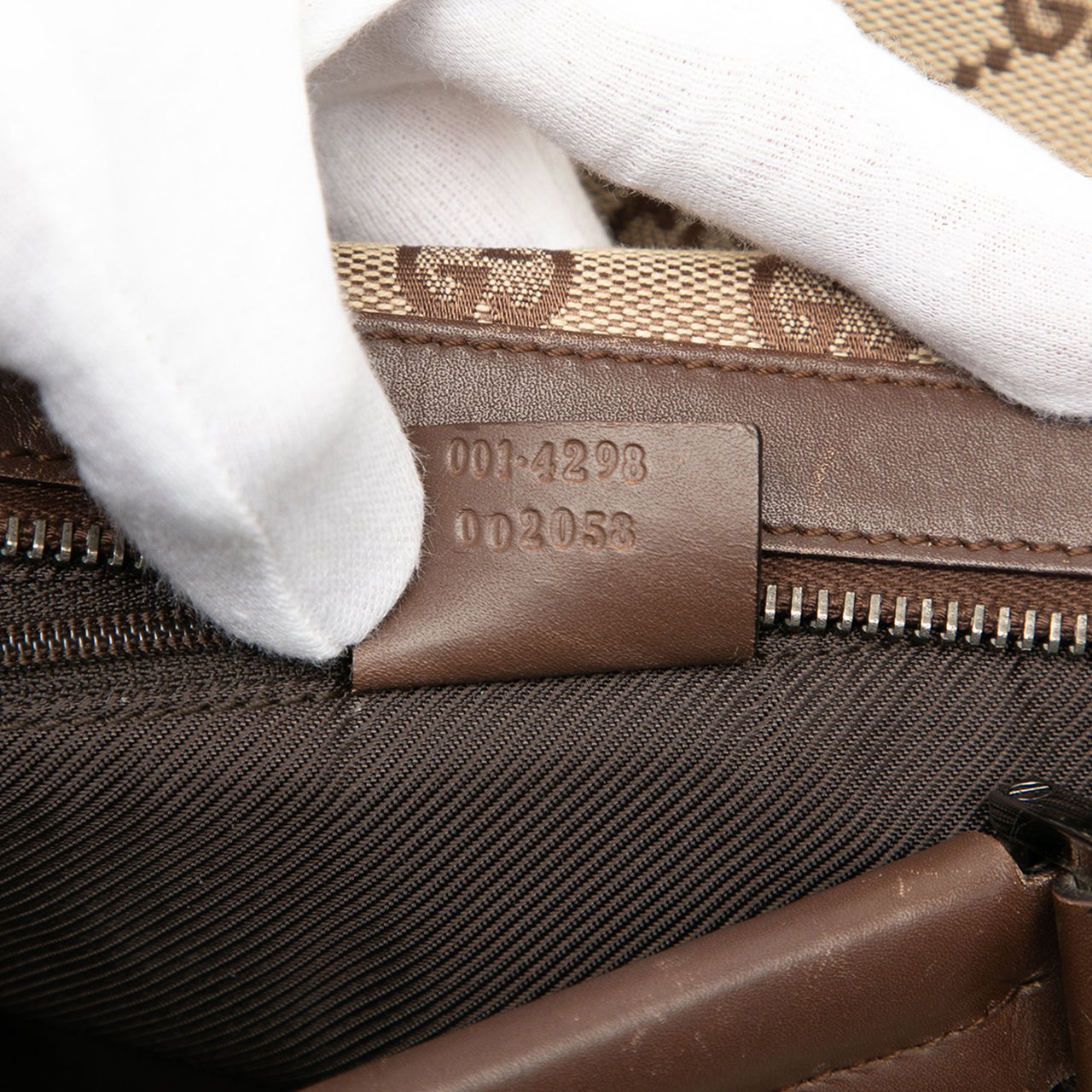 Gucci GG Canvas Shoulder Bag Bruin