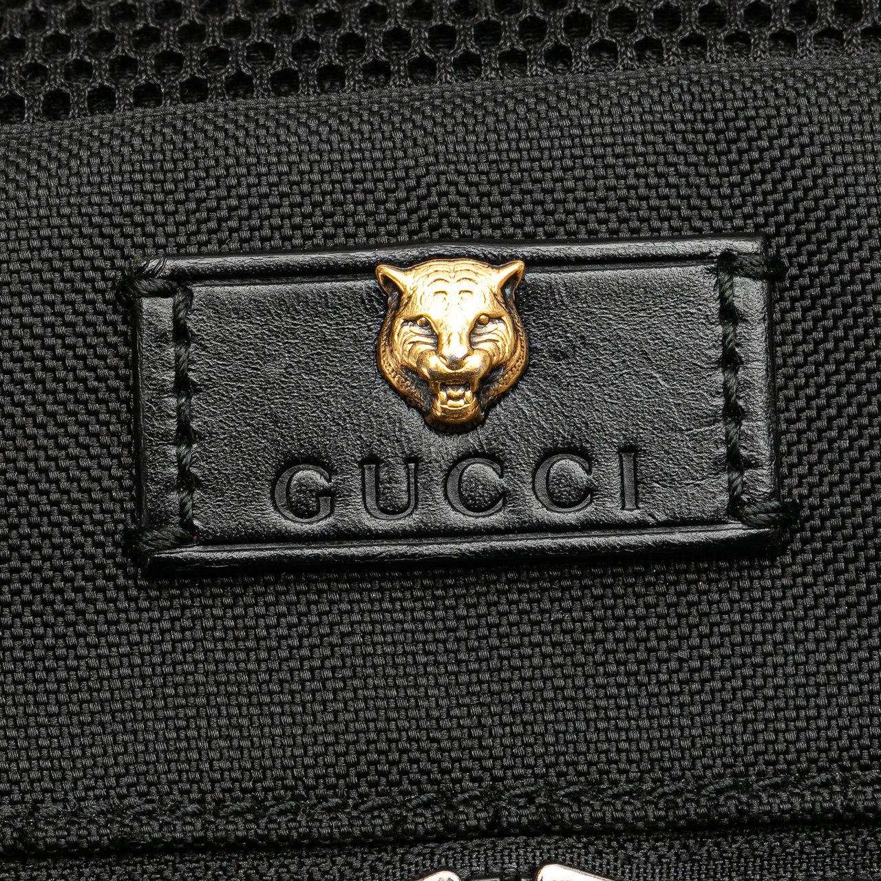 Gucci Techno Canvas Web L Aveugle Par Amour Embroidered Belt Bag Zwart