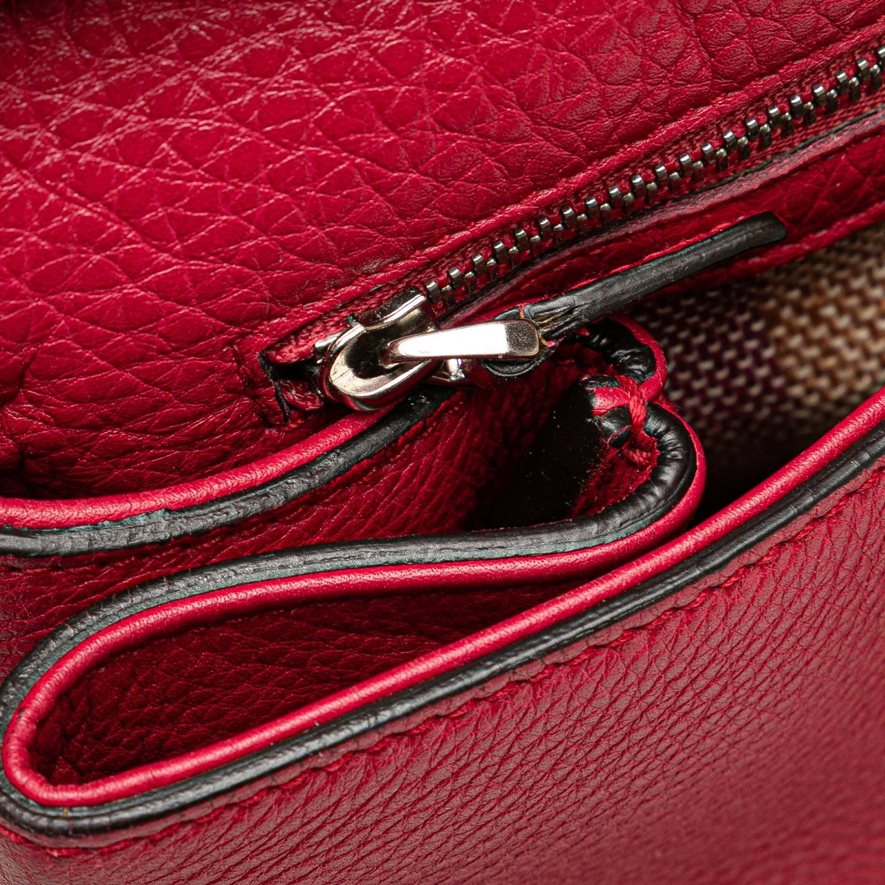 Gucci Medium Leather Bamboo Daily Satchel Roze