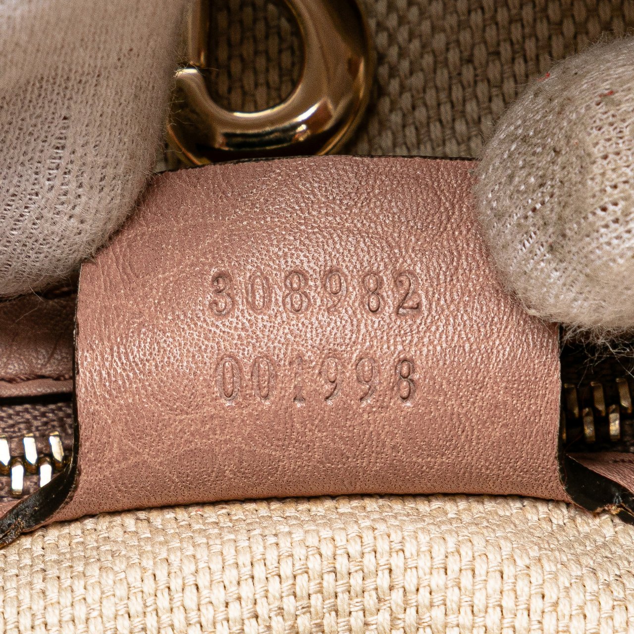 Gucci Medium Leather Soho Chain Tote Roze