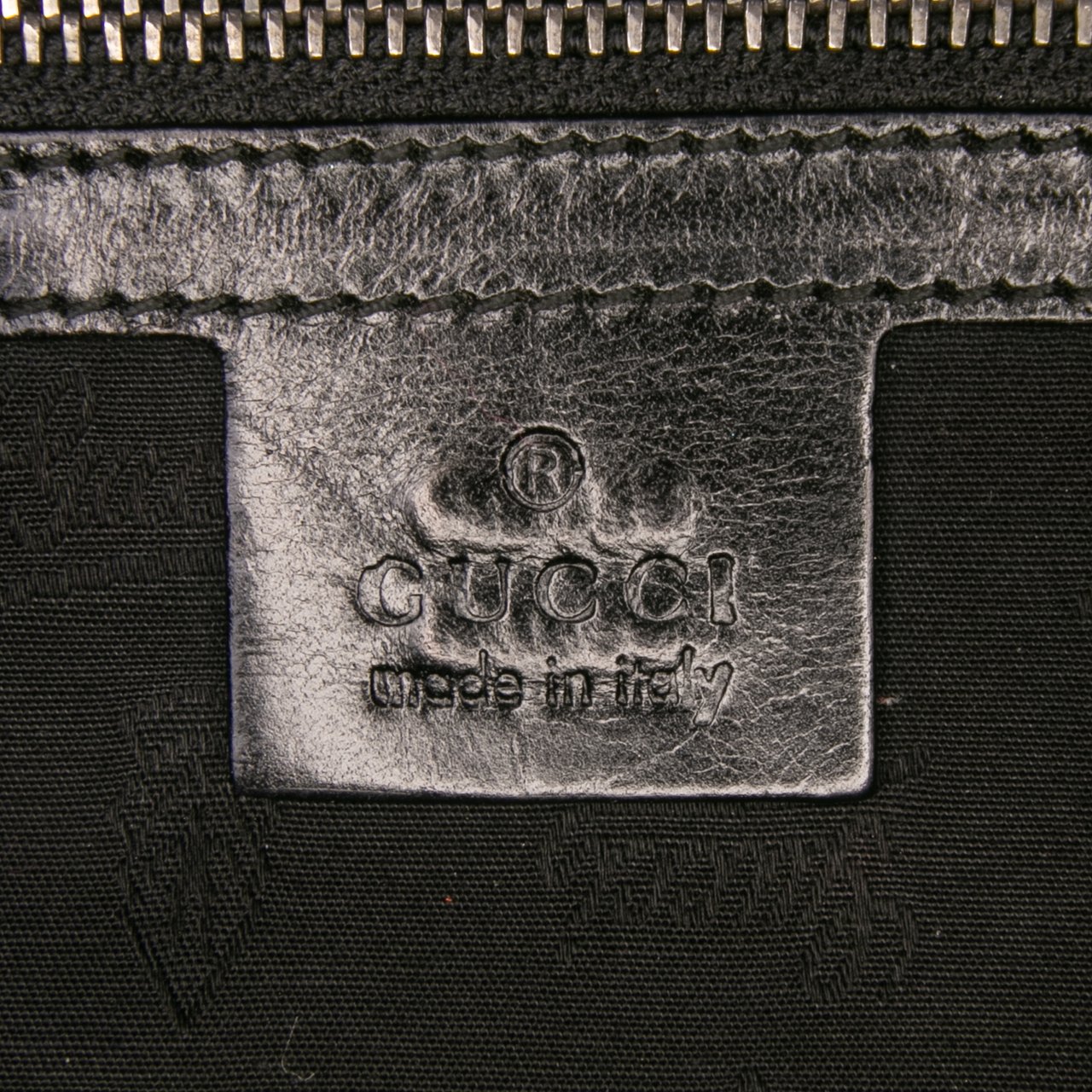 Gucci GG Imprime Studded Shoulder Bag Zwart
