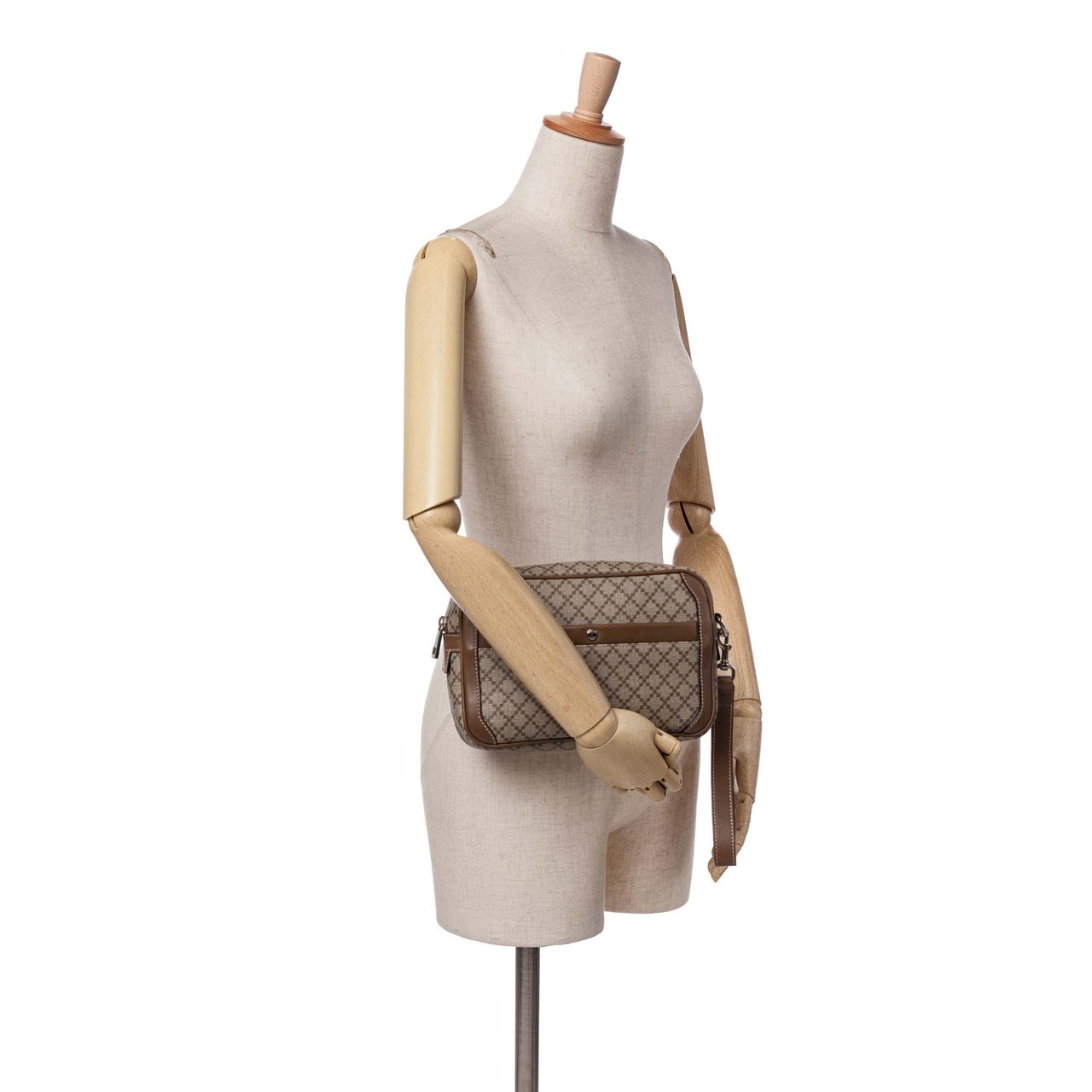 Gucci Diamante Coated Canvas Clutch Bruin
