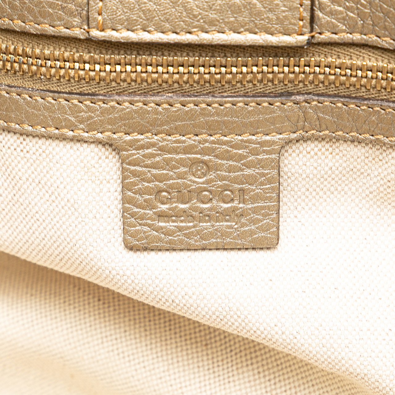 Gucci Medium Calfskin Bamboo Shopper Satchel Goud