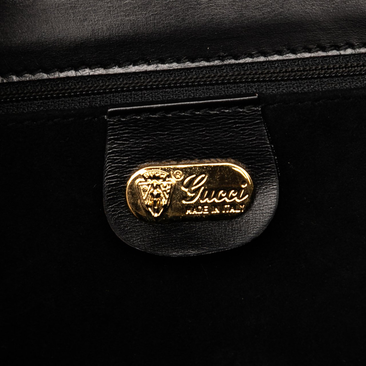 Gucci Leather Flap Crossbody Zwart