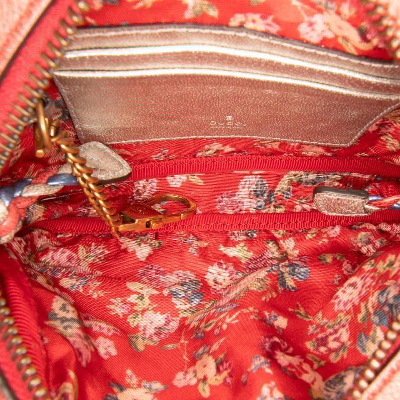 Gucci Mini Laminated Nappa Trapuntata Zumi Dome Crossbody Blauw