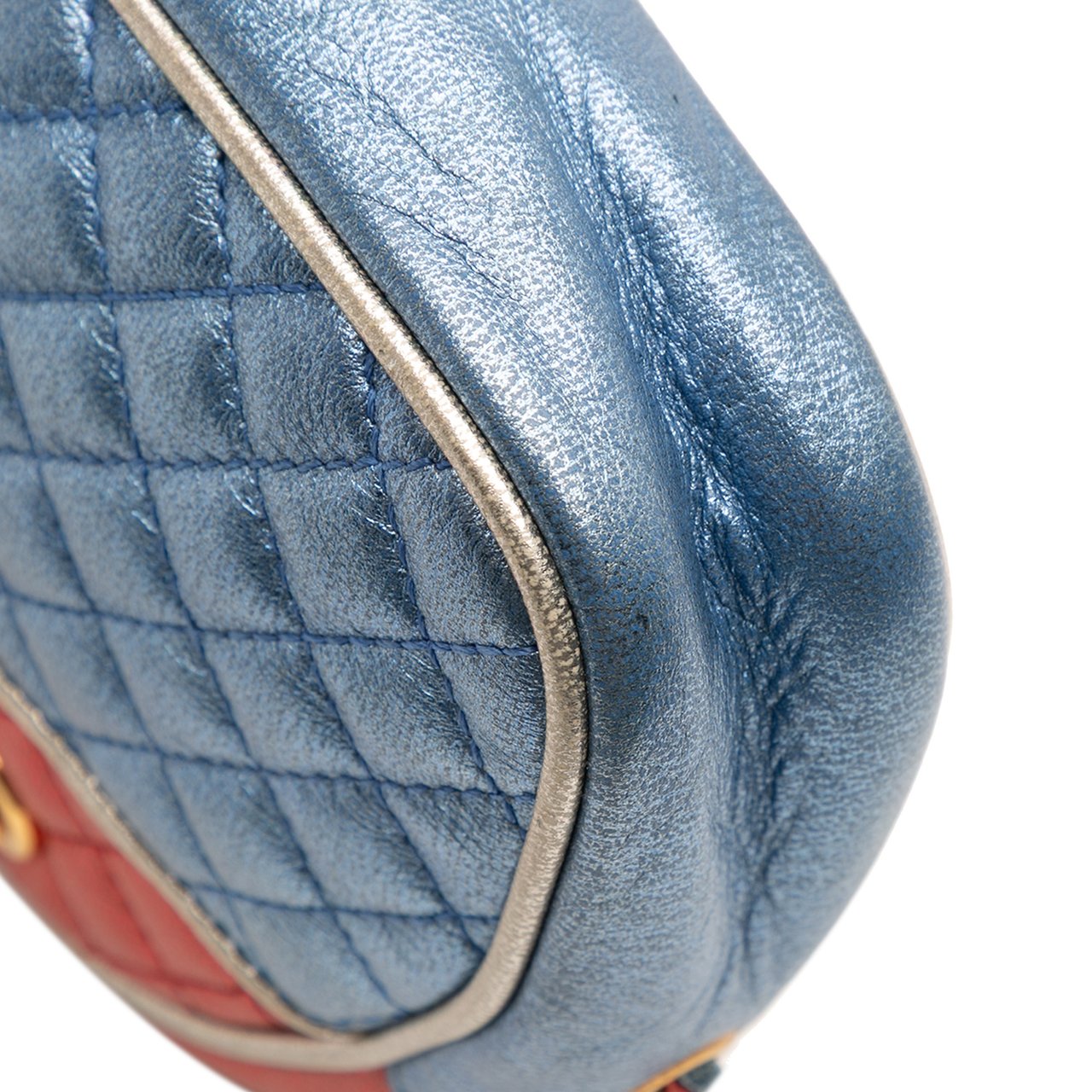 Gucci Mini Laminated Nappa Trapuntata Zumi Dome Crossbody Blauw