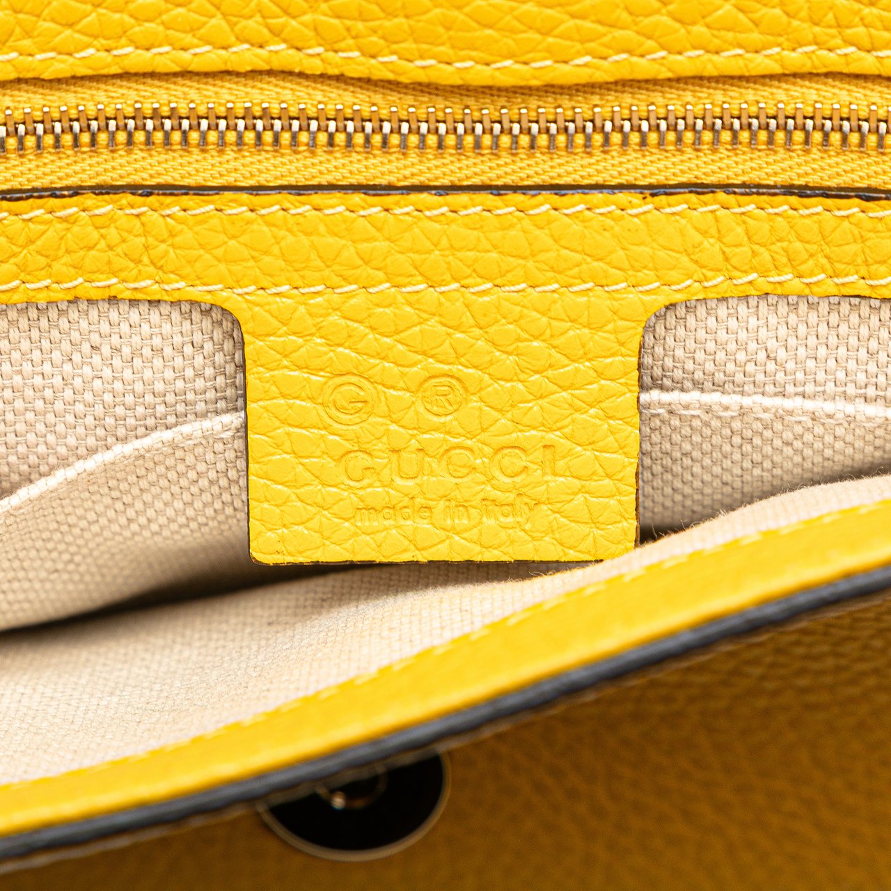 Gucci Medium Leather Soho Chain Flap Crossbody Geel