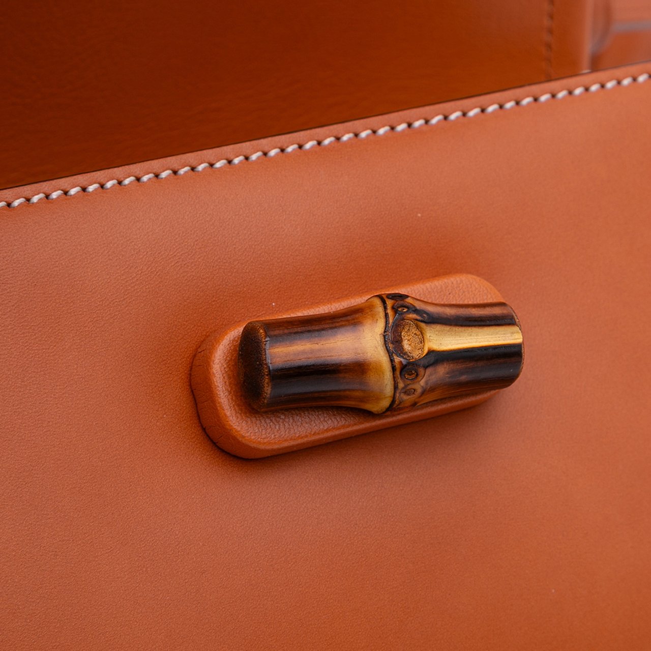 Gucci Mini Leather Bamboo 1947 Belt Bag Bruin