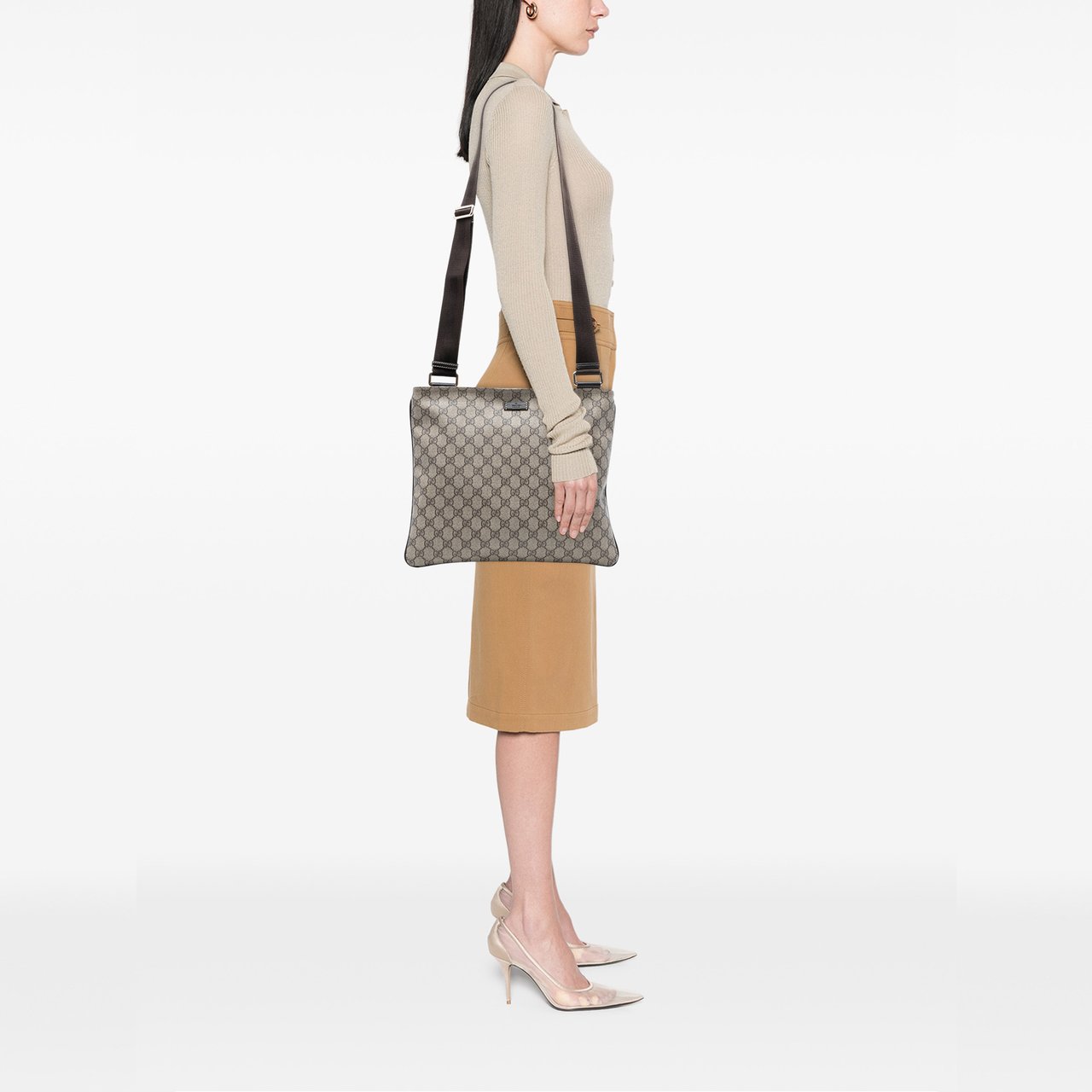 Gucci GG Supreme Crossbody Bruin