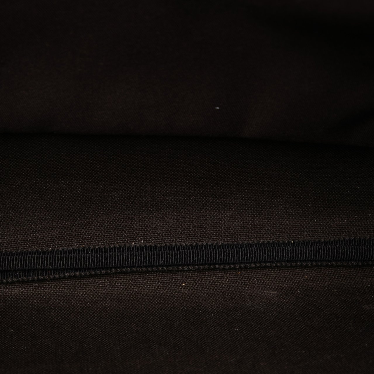 Gucci GG Supreme Crossbody Bruin