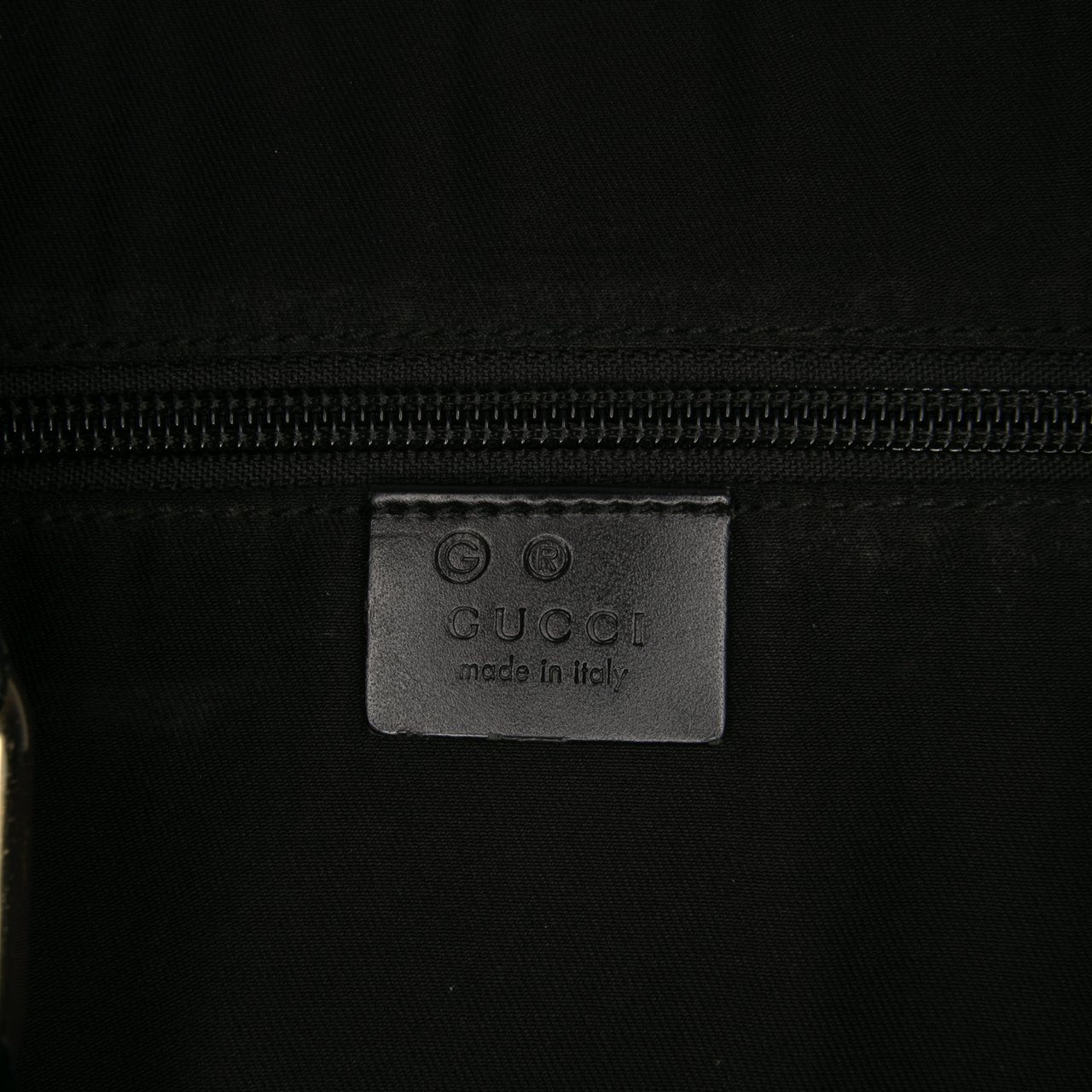 Gucci GG Nylon Crossbody Zwart
