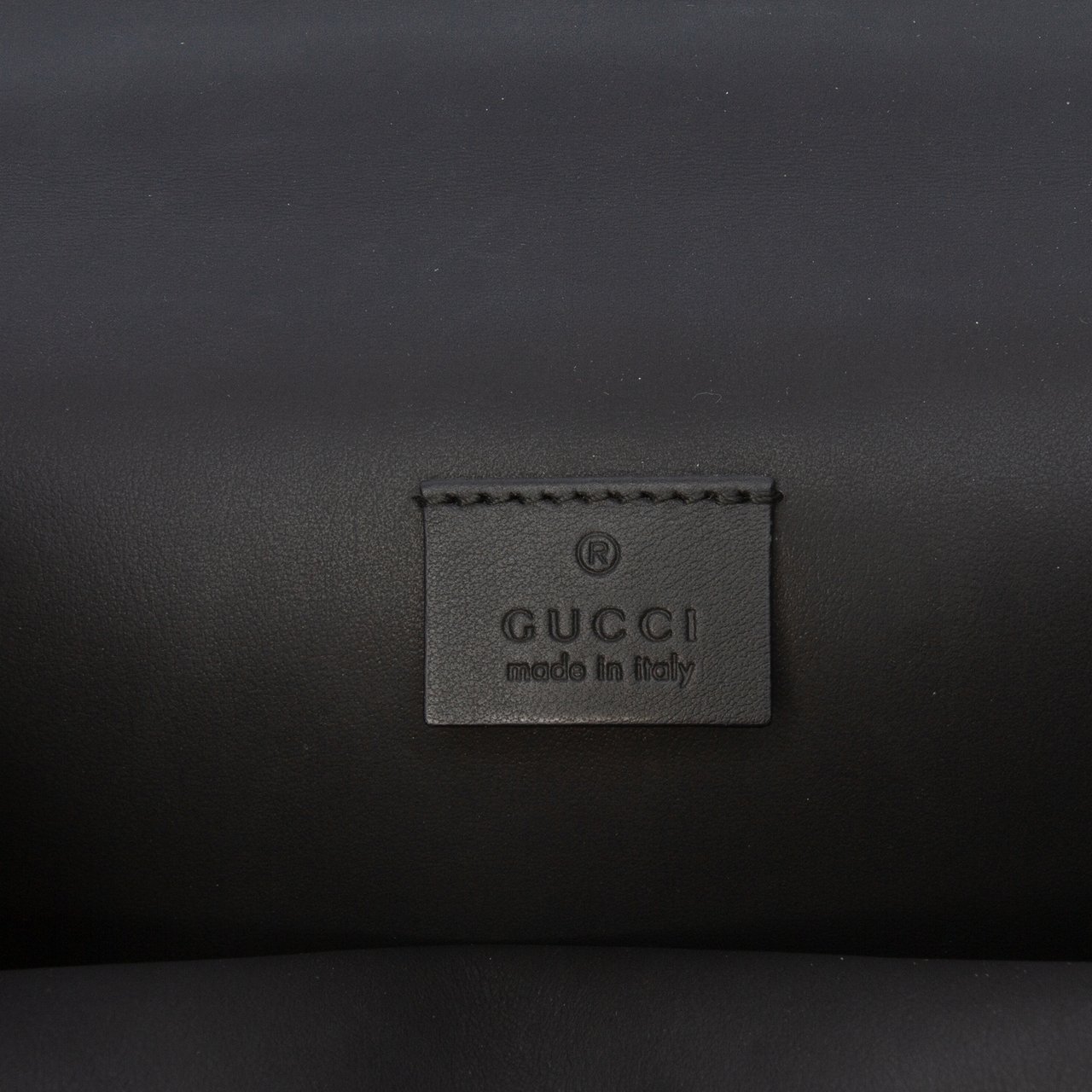 Gucci Small Velvet Dionysus Shoulder Bag Zwart