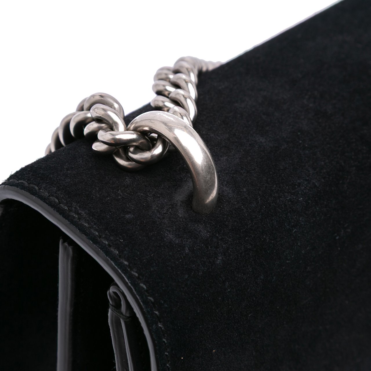 Gucci Small Velvet Dionysus Shoulder Bag Zwart