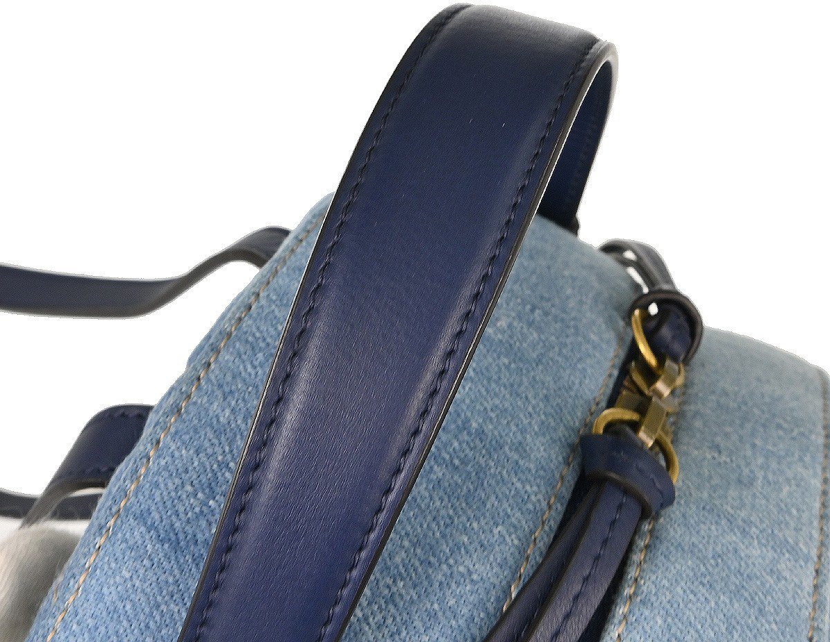 Gucci Backpack Embellished Wool Medium Blauw