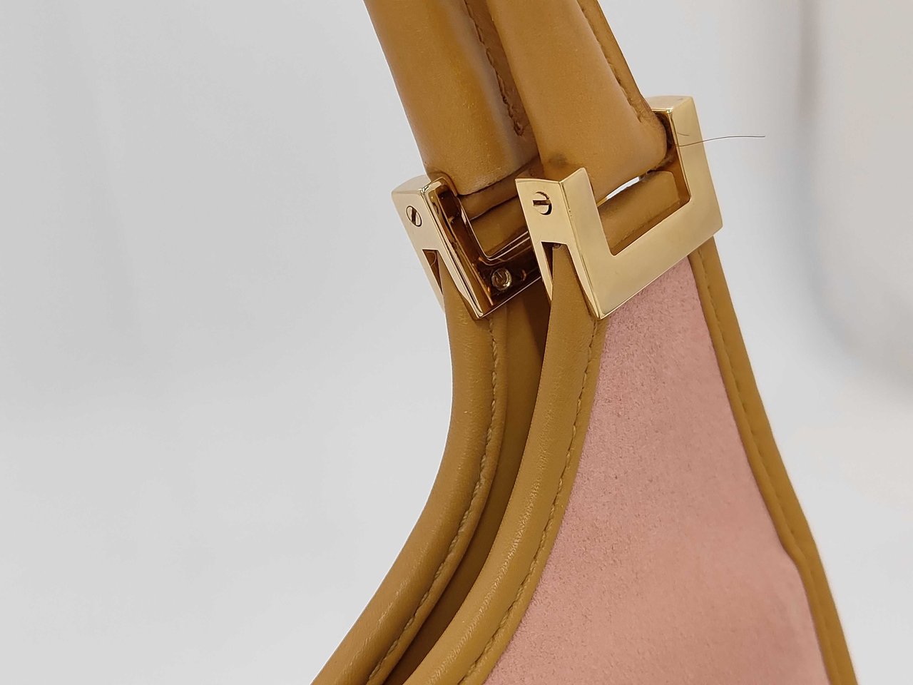 Gucci Jackie Suede medium Roze