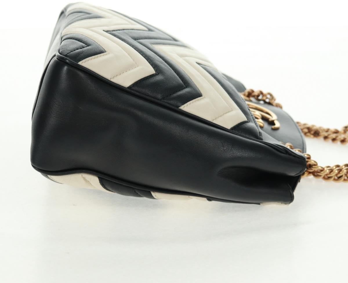 Gucci Gucci GG Marmont Chain Tote Matelasse Leather Medium Zwart