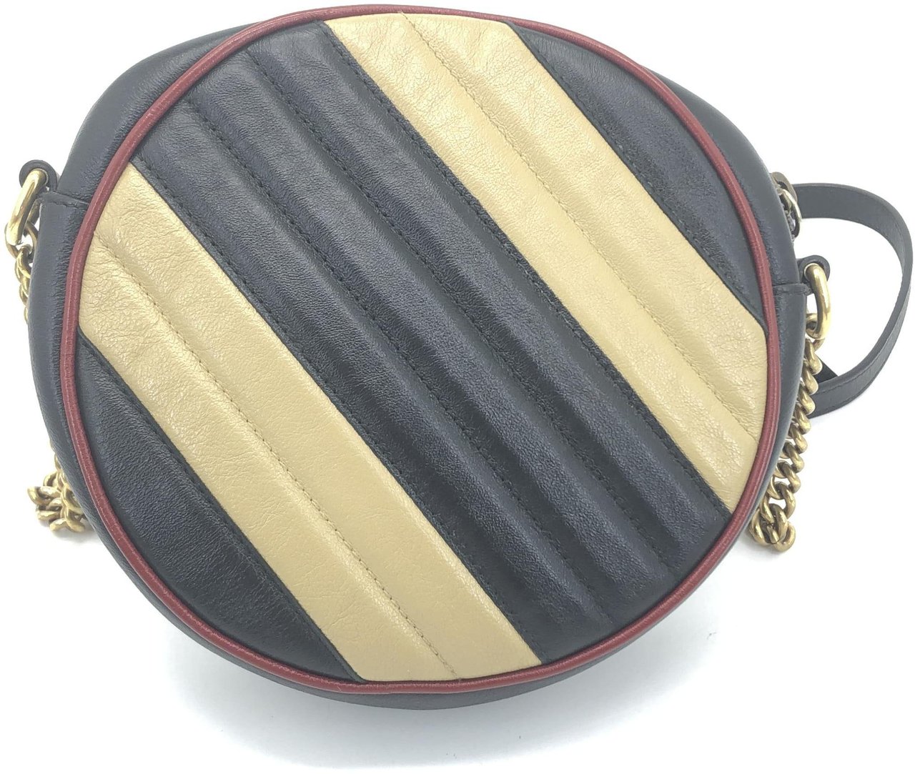 Gucci GG Marmont Round Diagonal Quilted Leather Mini Zwart