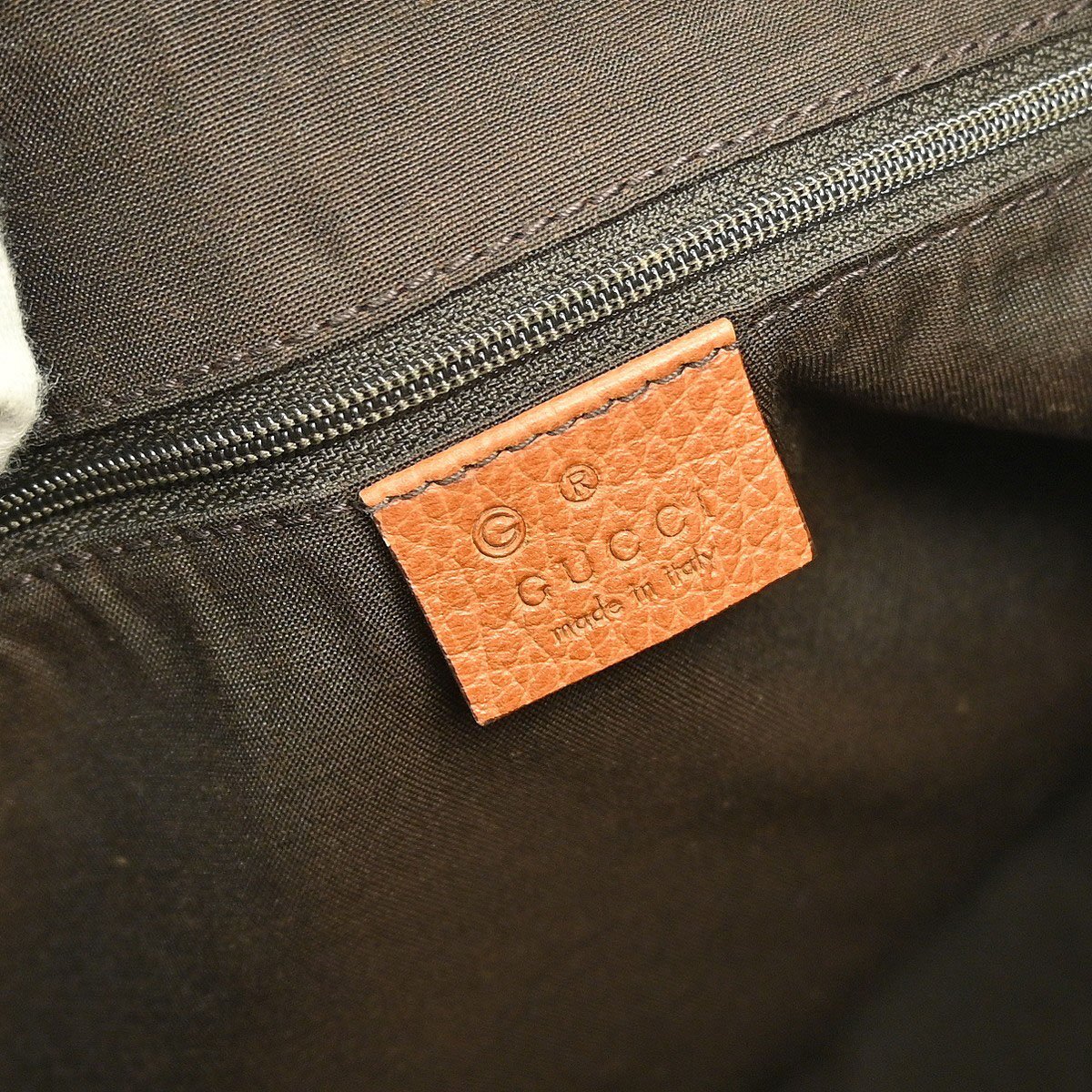 Gucci Gucci D Ring Hobo Leather Small Bruin