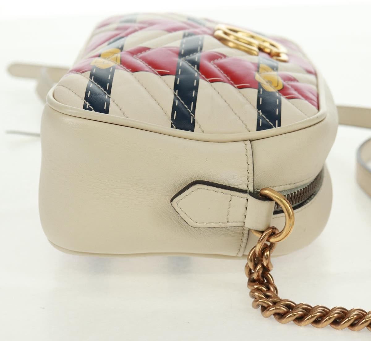 Gucci Gucci GG Marmont Camera Bag Trompe L'Oeil Matelasse Leather Small Wit