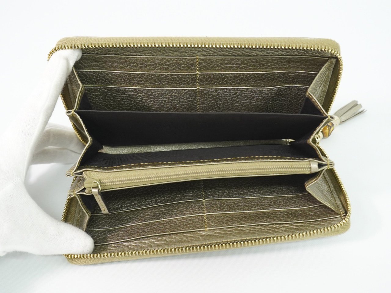 Gucci Bamboo Tassel Zip Leather Goud