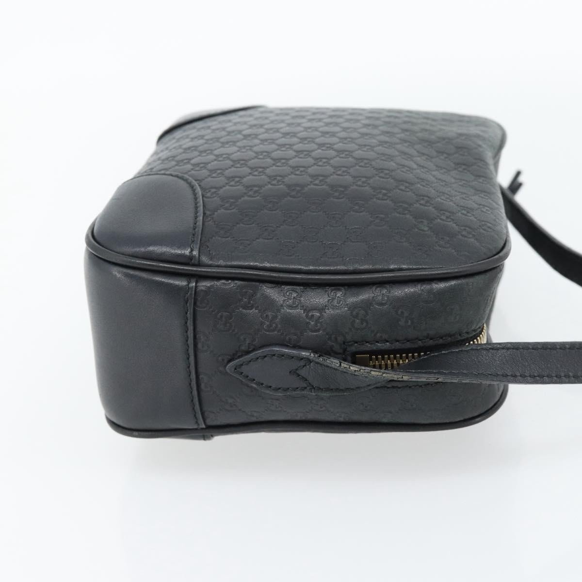 Gucci Bree Microguccissima Motif GG medium Zwart