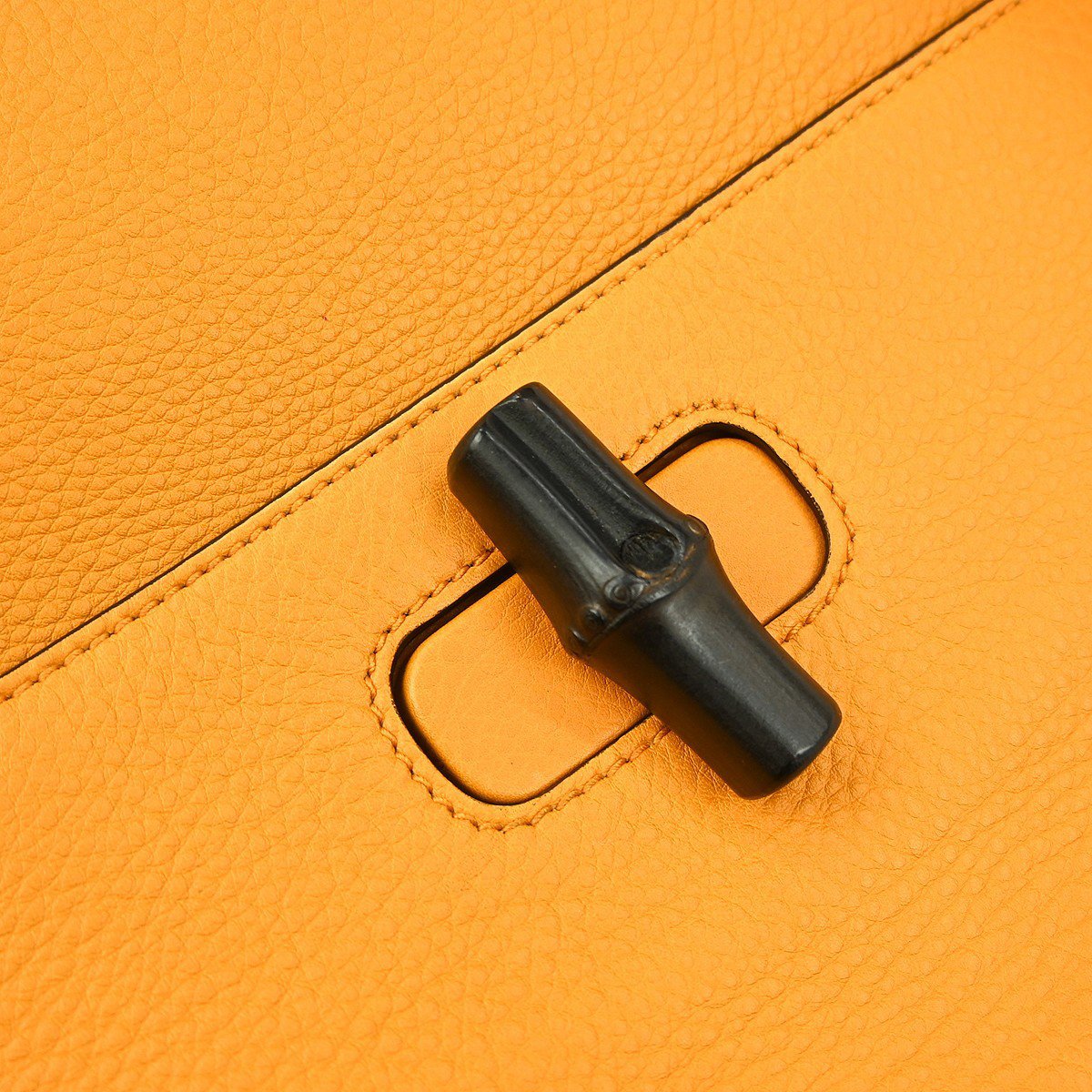 Gucci Gucci 2-Way Bamboo Handle Shoulder Bag Python Oranje