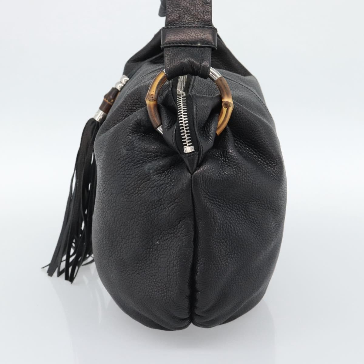 Gucci Vintage Bamboo Shoulder Bag Nylon Zwart