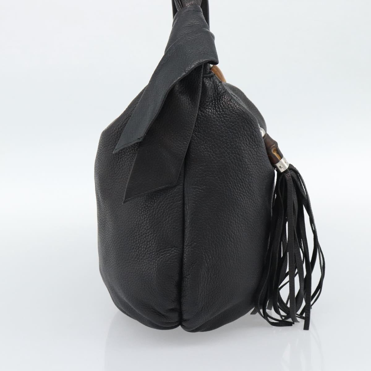 Gucci Vintage Bamboo Shoulder Bag Nylon Zwart